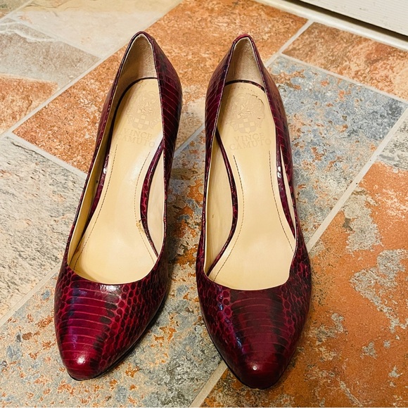 🐊Elegant Vince Camuto Leather Snake PrintHigh Heel Pumps! - Picture 8 of 16